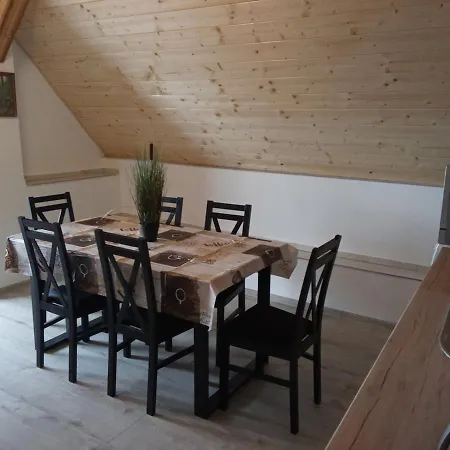 Chalé Pavlinka Chvojnica (Myjava)