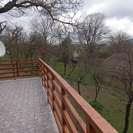 Pavlinka Samota Pri Lese Chvojnica (Myjava)