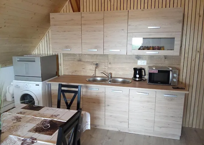 Pavlinka Chalé Chvojnica (Myjava)